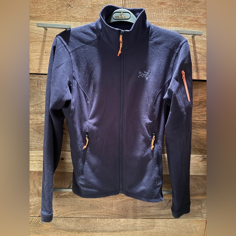 Arc'teryx Women's Navy Blue Full Zip Jacket